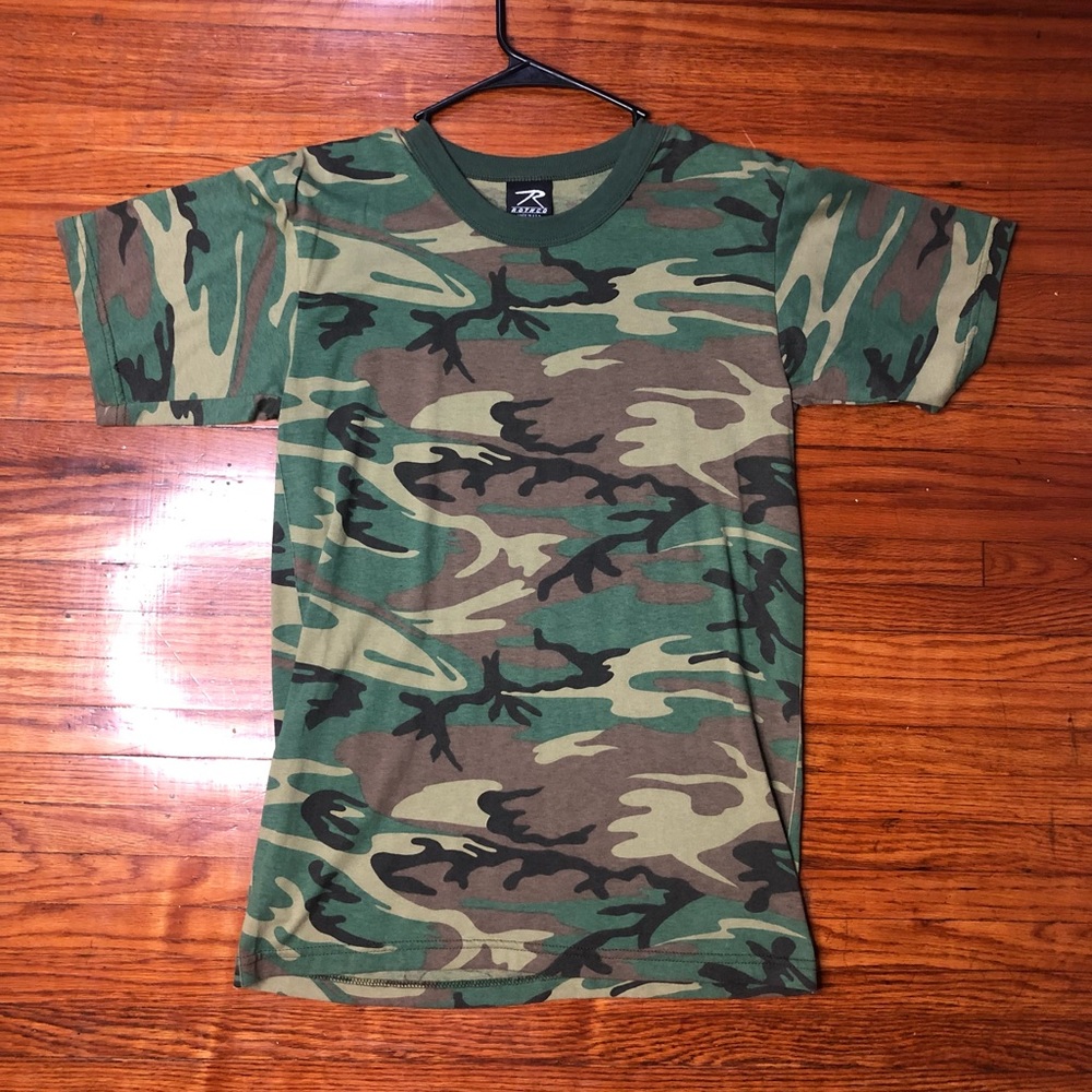 Vintage camo army fatigue t-shirt